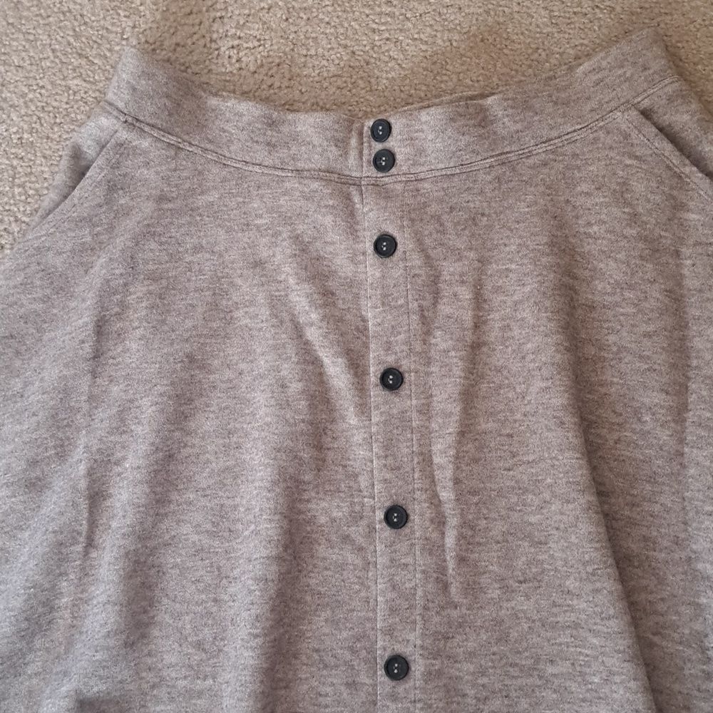 LARGE. HALARA DECORATIVE BUTTON MIDI FLARE WINTER SKIRT - Picture 5 of 8